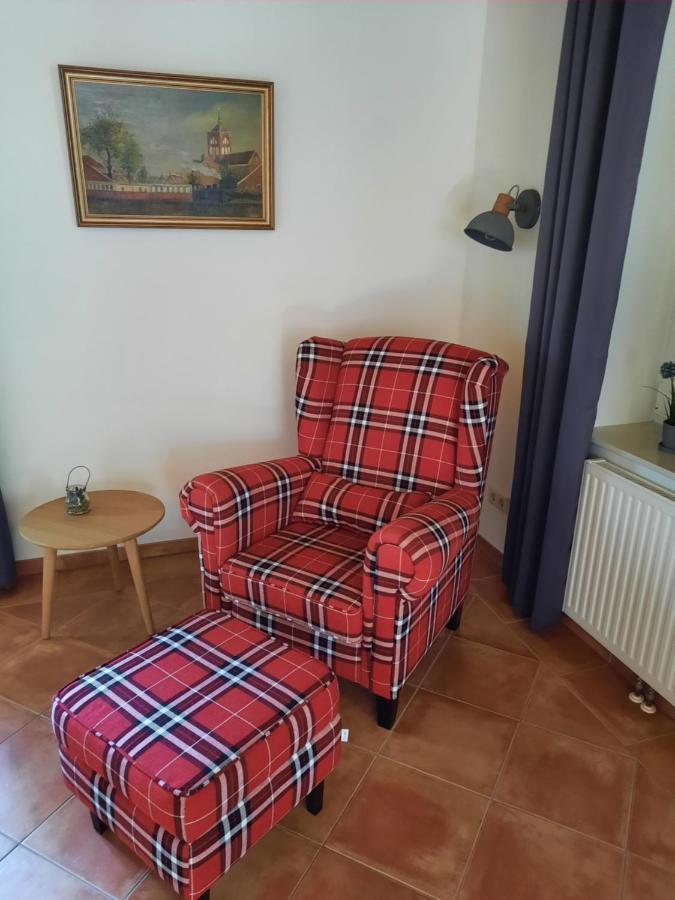 Tolles Ferienhaus In Pilsum - Ferienhaus Trientje - Mit Garten Und Ueberdachter Terrasse Eksteriør bilde