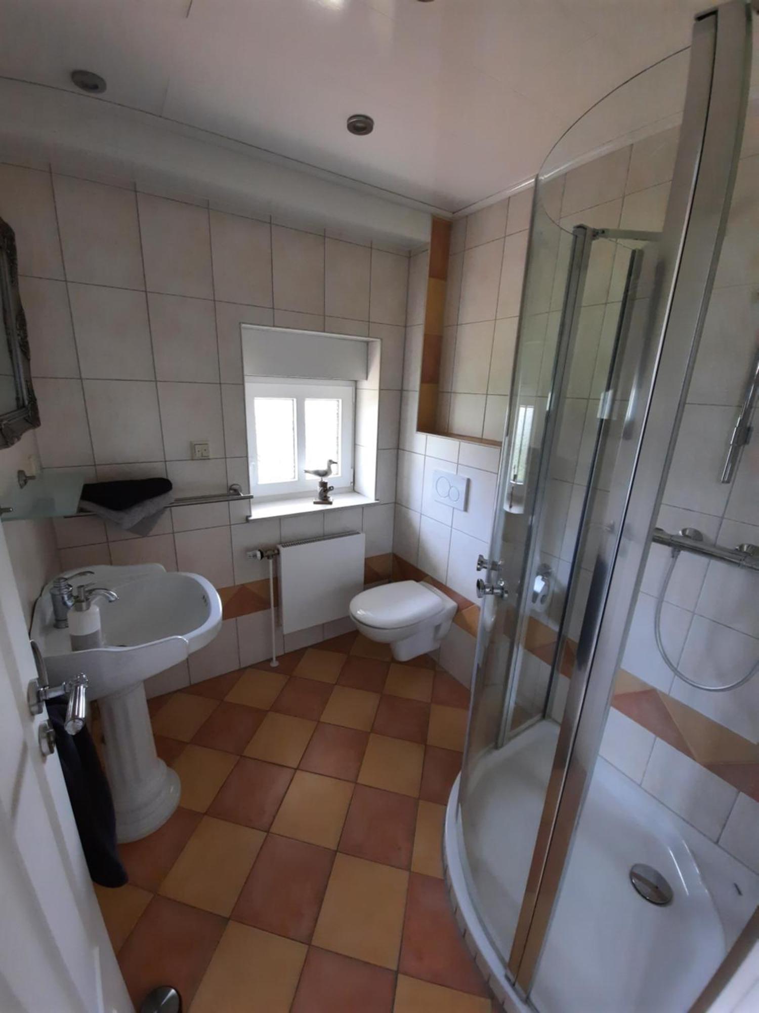 Tolles Ferienhaus In Pilsum - Ferienhaus Trientje - Mit Garten Und Ueberdachter Terrasse Eksteriør bilde